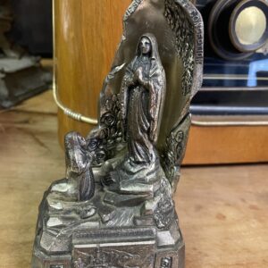 statue vierge musicale Lourdes