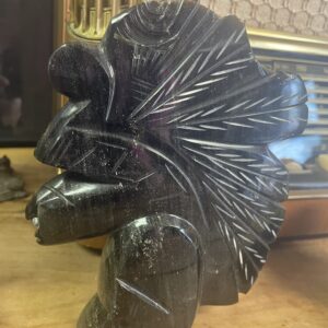 Sculpture en obsidienne
